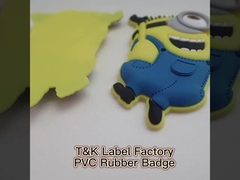 স্বনির্ধারিত 3D সিলিকন তাপ স্থানান্তর পোশাক লেবেল রৌপ্য চকচকে রঙের সাথে