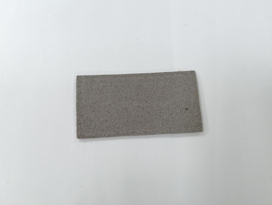 Microfiber এমবসড লোগো PU লেদার লেবেল পোশাক কাস্টমাইজ ডিজাইন সেলাই