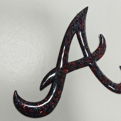 কাস্টমাইজড হাই ফ্রিকোয়েন্সি 3 ডি টিপিইউ এমবসড লোগো ব্যাগের জন্য লাল ধাতব তাপ স্থানান্তর লেবেল