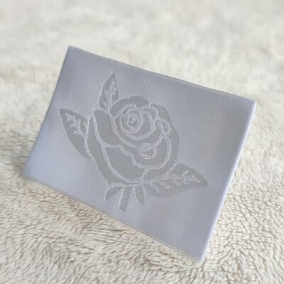 Customized Private Clothing Woven Labels Manufacturer's Satin Hang Tags Brand Logo Printed Cotton Embossed Polyester Clothing